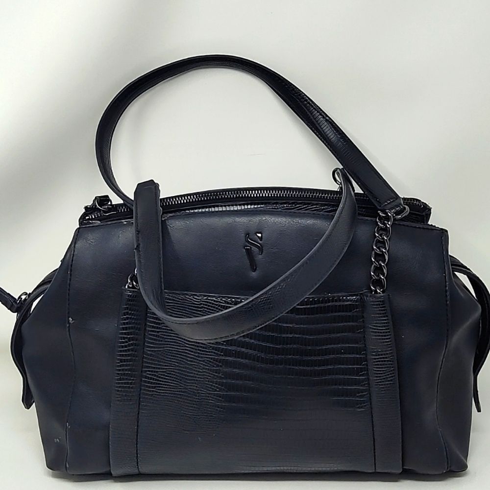 Vera Wang Shoulder Bag